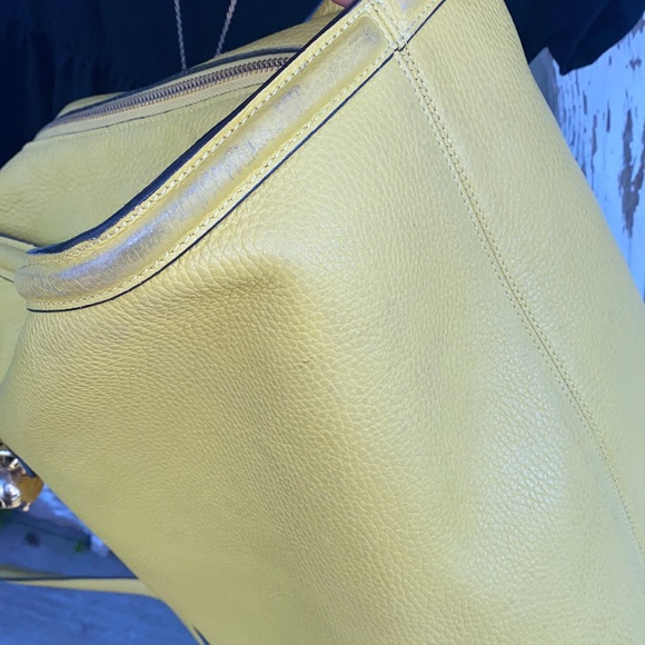 Alexander McQueen Zip Around Tote - Picture 9 of 16